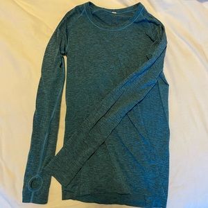 Lululemon long sleeve shirt